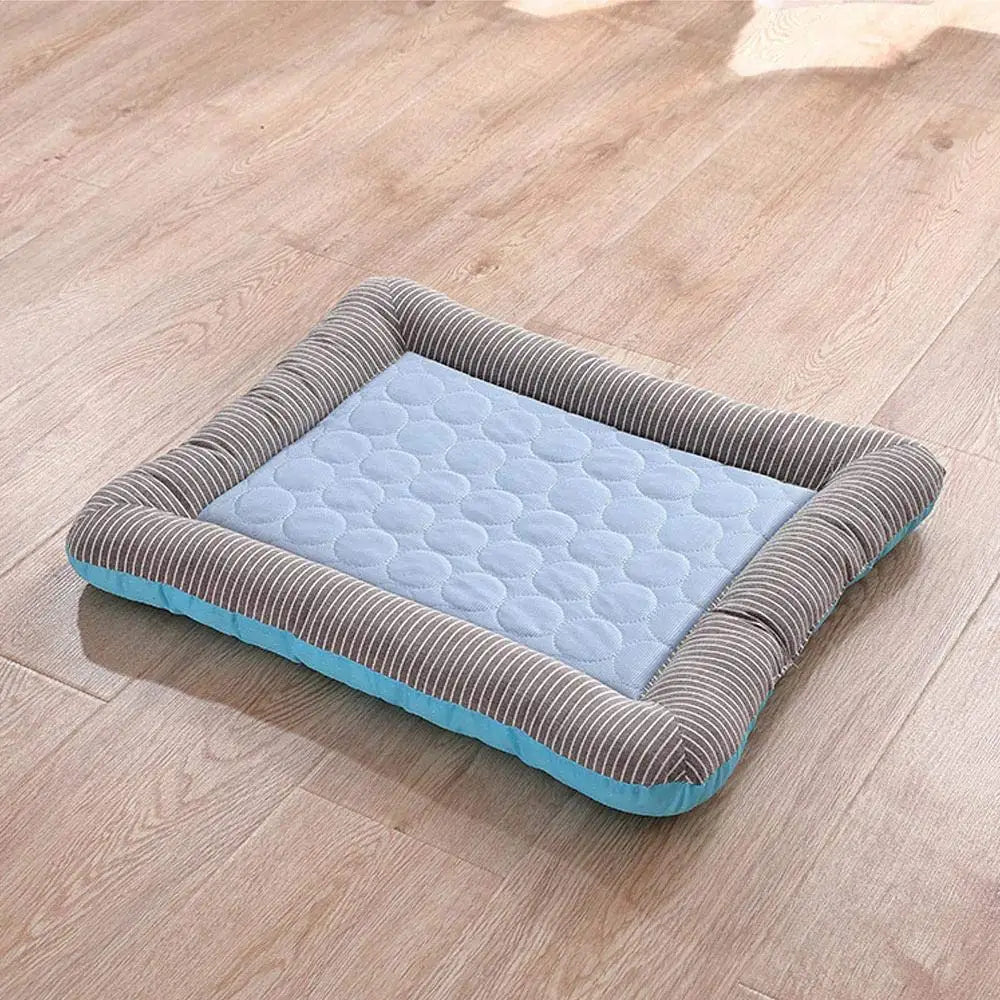 Cooling Pet Bed for Cats and Dogs - Ice Silk Comfort